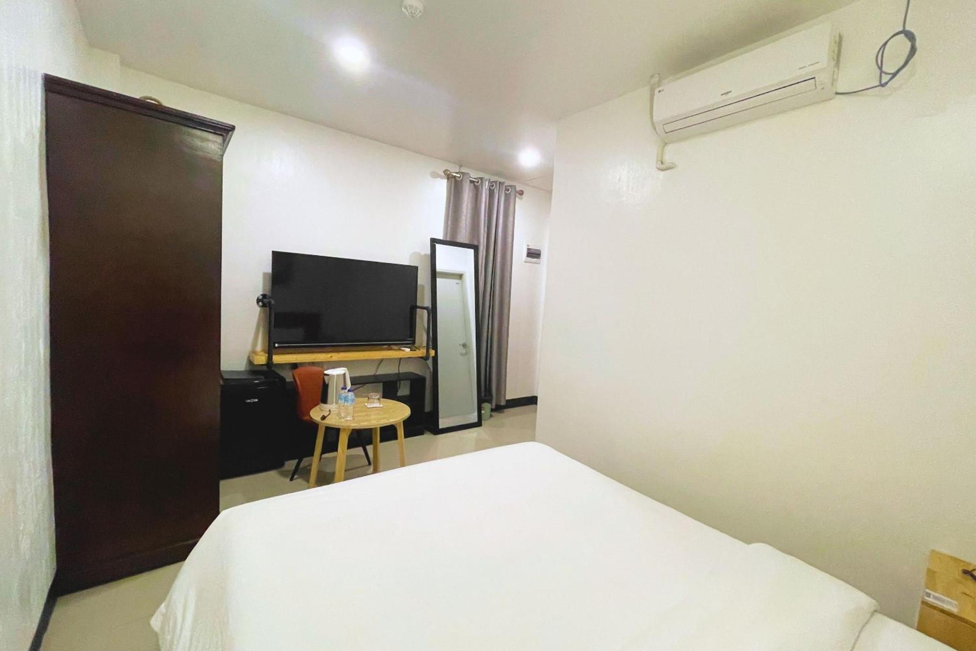 Hotel Halo Angeles City Szoba fotó