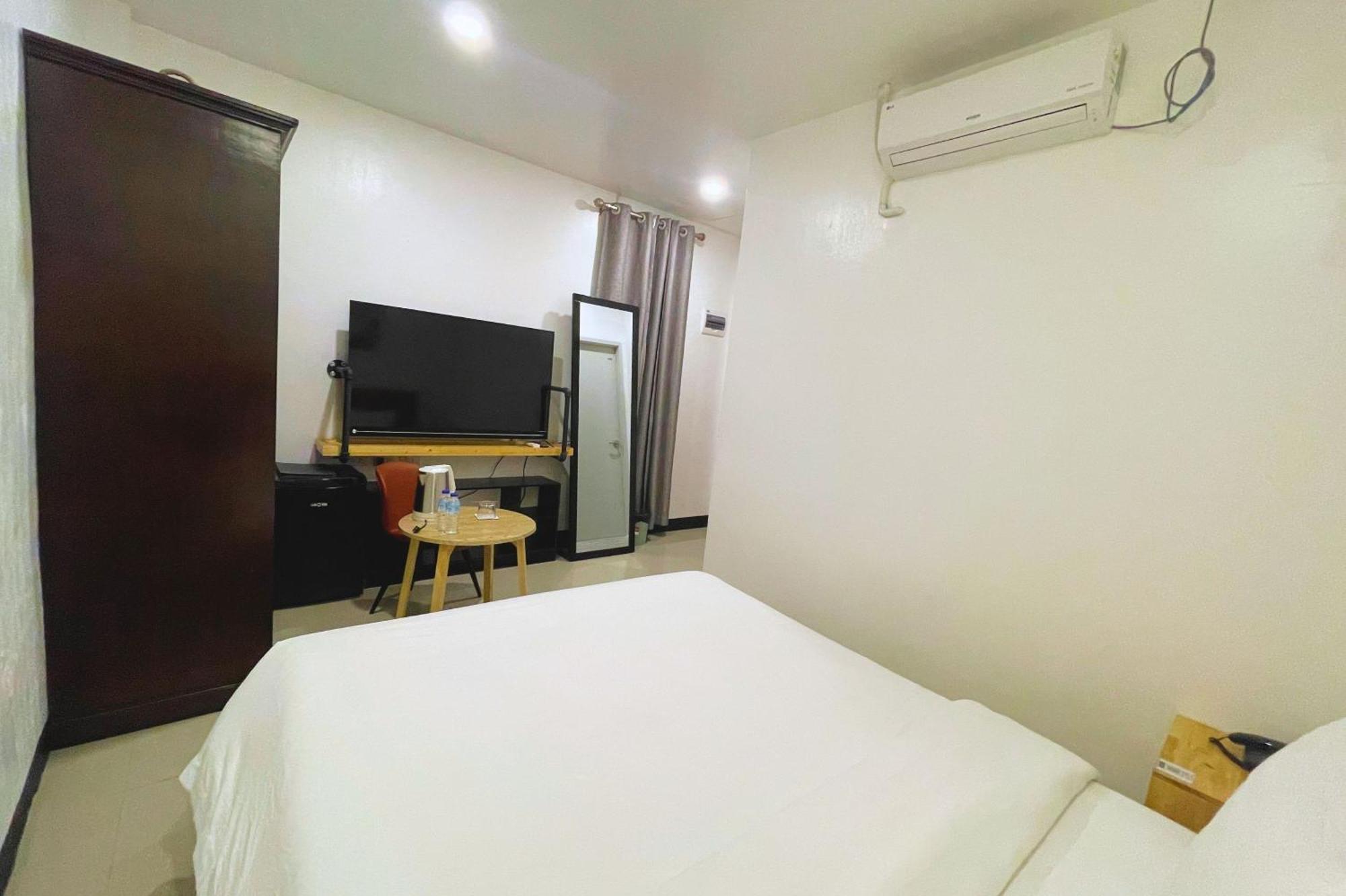 Hotel Halo Angeles City Szoba fotó