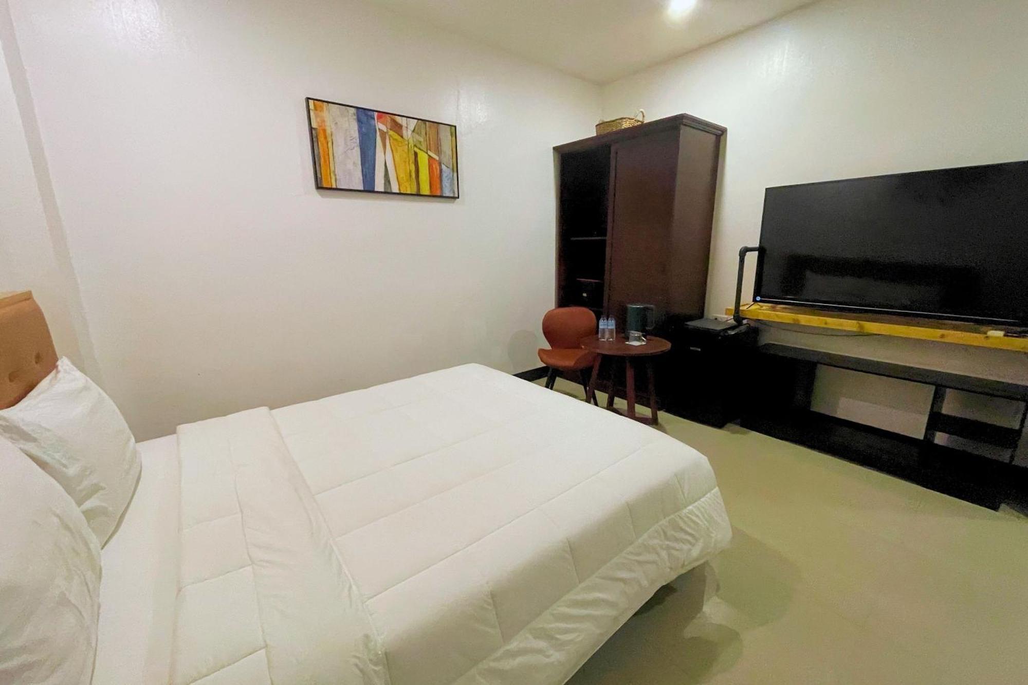 Hotel Halo Angeles City Szoba fotó