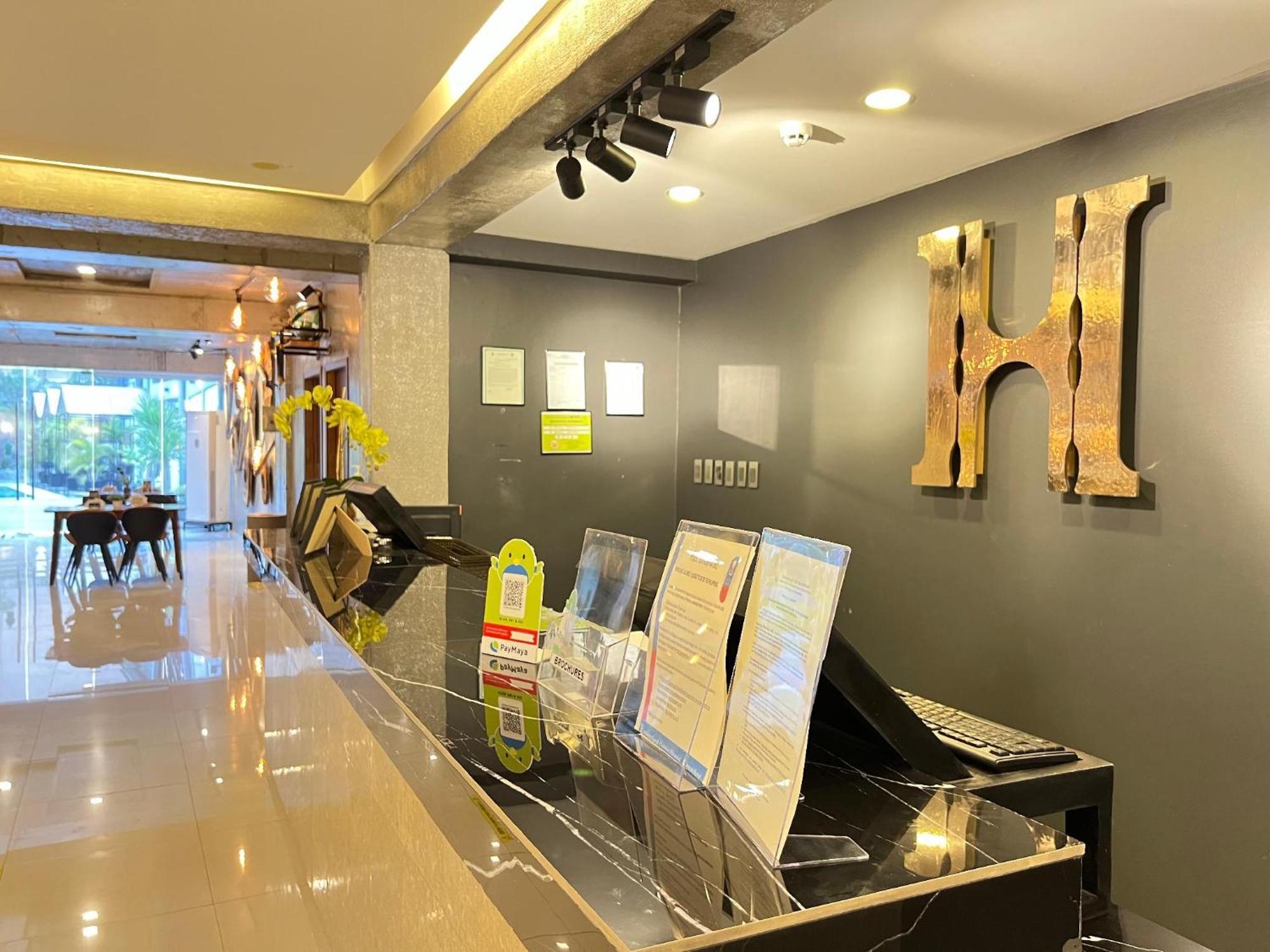 Hotel Halo Angeles City Kültér fotó