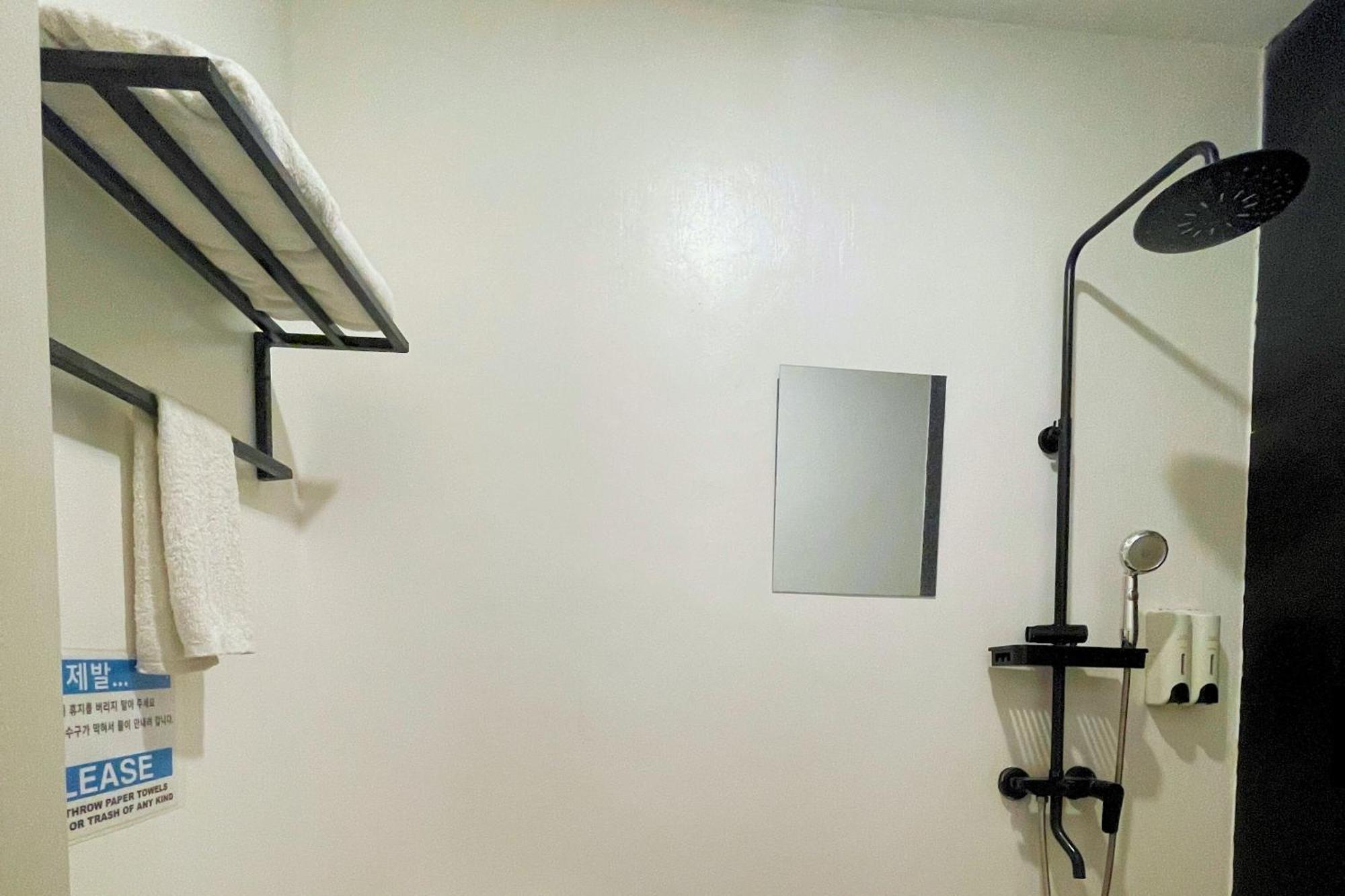 Hotel Halo Angeles City Szoba fotó